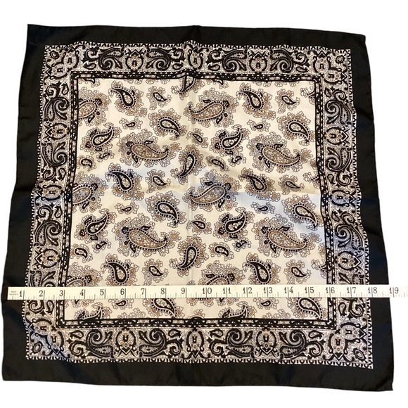 Pocket Square 100% Silk Large Black Ivory Paisley Foulard Pattern CLASSIC - Picture 2 of 3